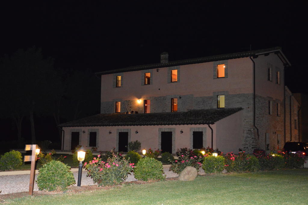 Le Stelle Di San Lorenzo Hotel Bastia Umbra Eksteriør billede